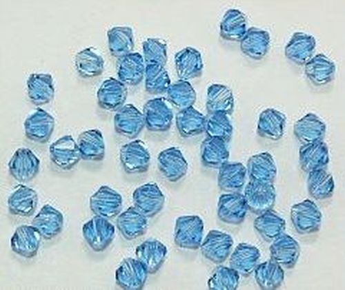 Glasschliffperlen 4 mm hellblau